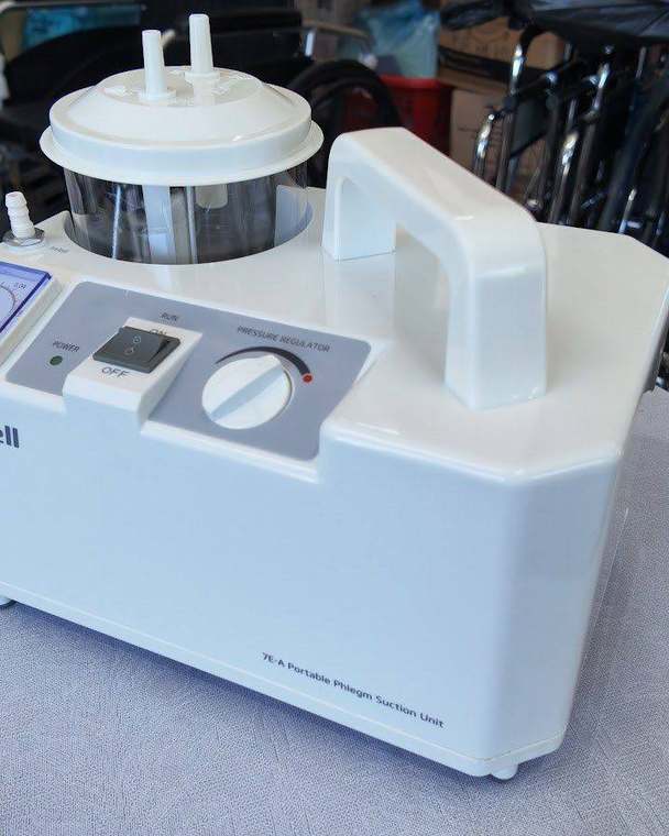 Máy hút dịch đờm 1 bình Yuwell 7EA